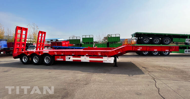 3 Axle 60ton Lowbed Trailer Truck for Sale in Zambia